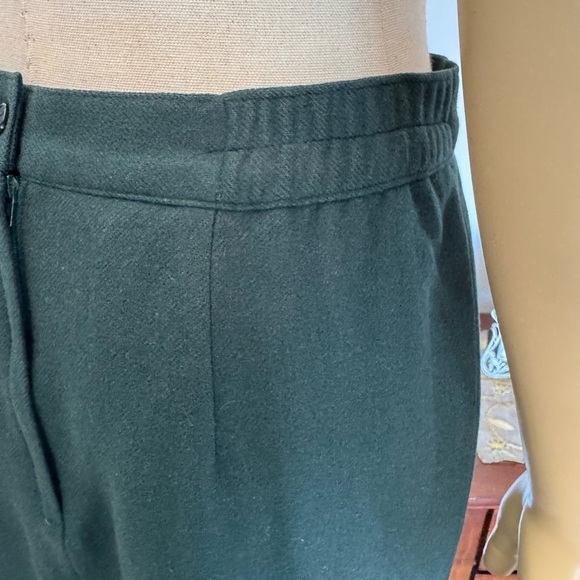 Vintage Sag Harbor Dark Green Classic Blazer and Skirt set.100% wool - Picture 8 of 10